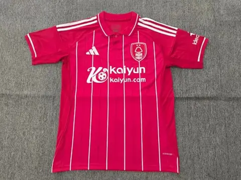 25-26 Nottingham Forest home soccer jersey