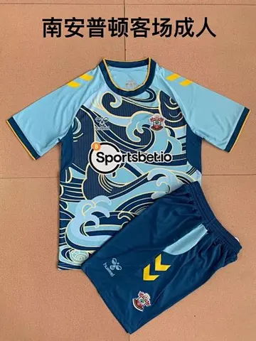 22-23 Southampton away kit