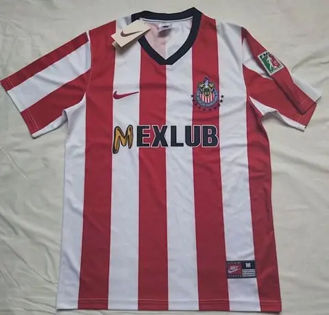 Retro Chivas home red and white 07