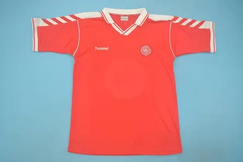 Retro Denmark home red 1998
