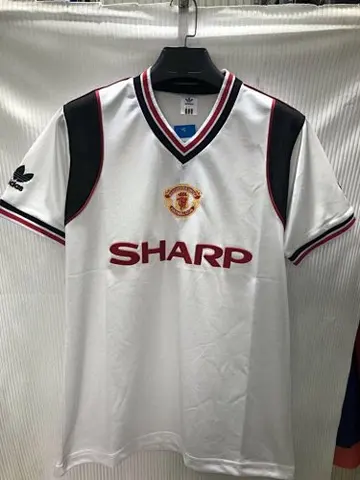Retro MUN white 1985
