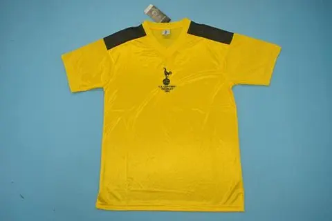 Retro Tottenham away yellow 1982