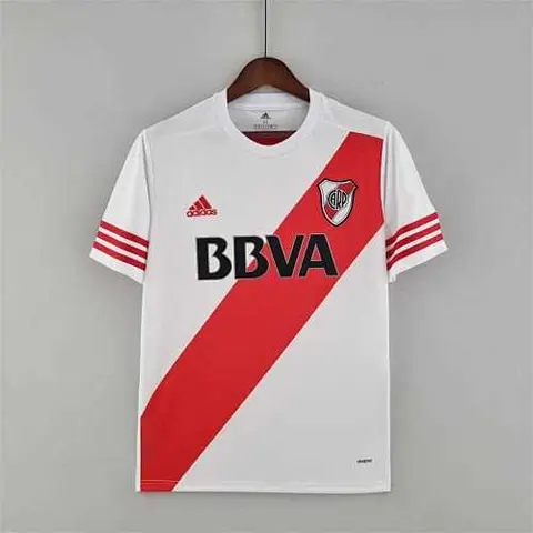15-16 River Plate home