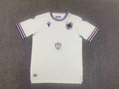 22-23 Sampdoria extérieur