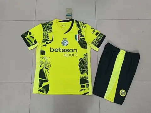 24-25 INT third away kid kit