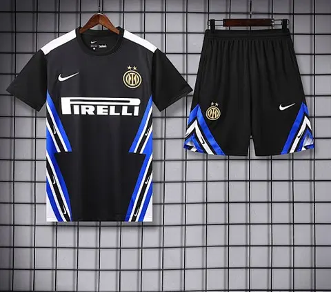 25-26 INT Black Training suit