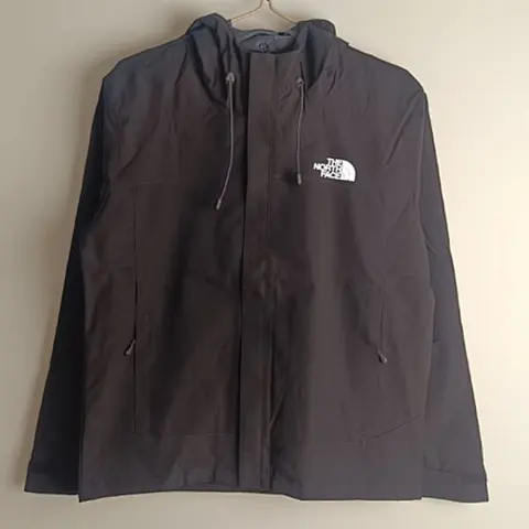 2025 The North Face black windbreaker