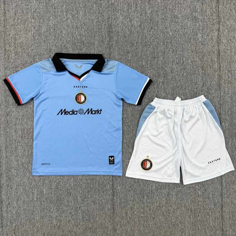 26 27 Feyenoord away children, adult kit 26 27 费耶诺德 客场 孩子，成人套件