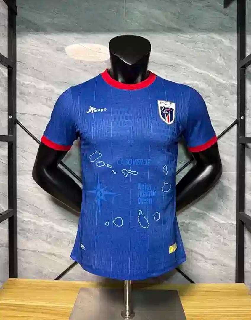 Ensemble de football joueur Cabo Verde Coupe du monde — 2026 · Domicile · Version joueur