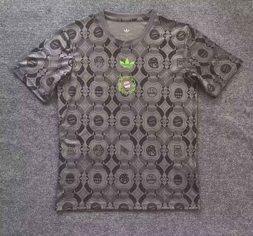 2526 Bayern Munich Size:S-XXL