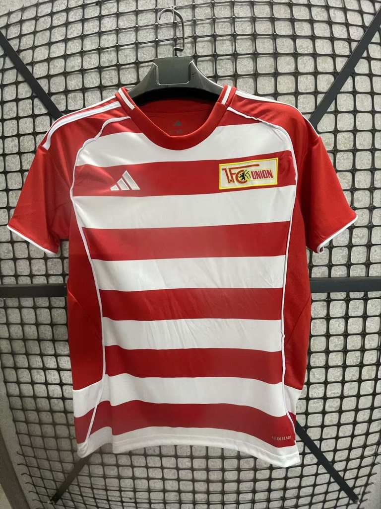 2526 Berlin Size:S-XXL