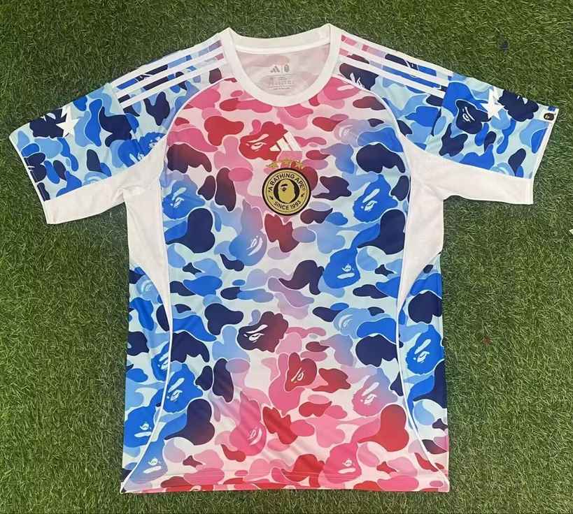 25 26 A Bathing Ape Joint Edition Red and Blue 25 26 袁头人 联名版 红蓝