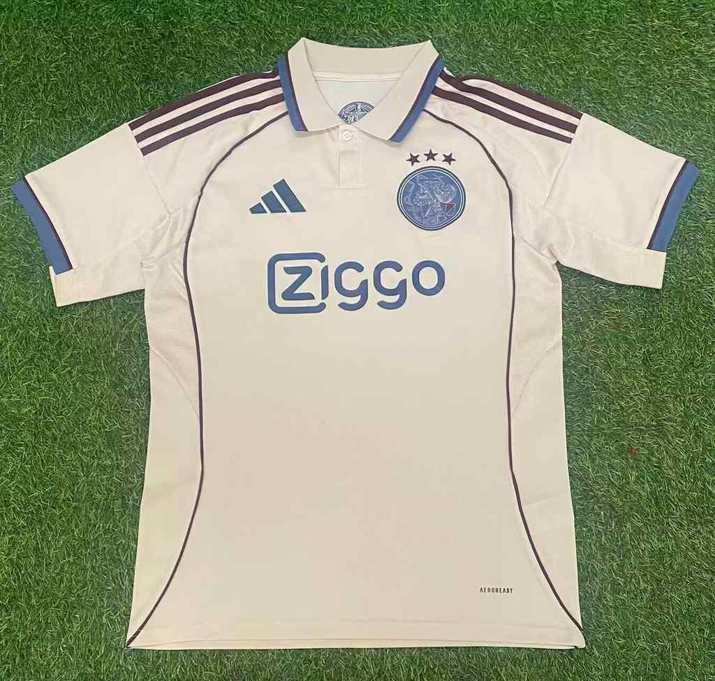 25 26 Ajax third away 25 26 阿贾克斯 二客