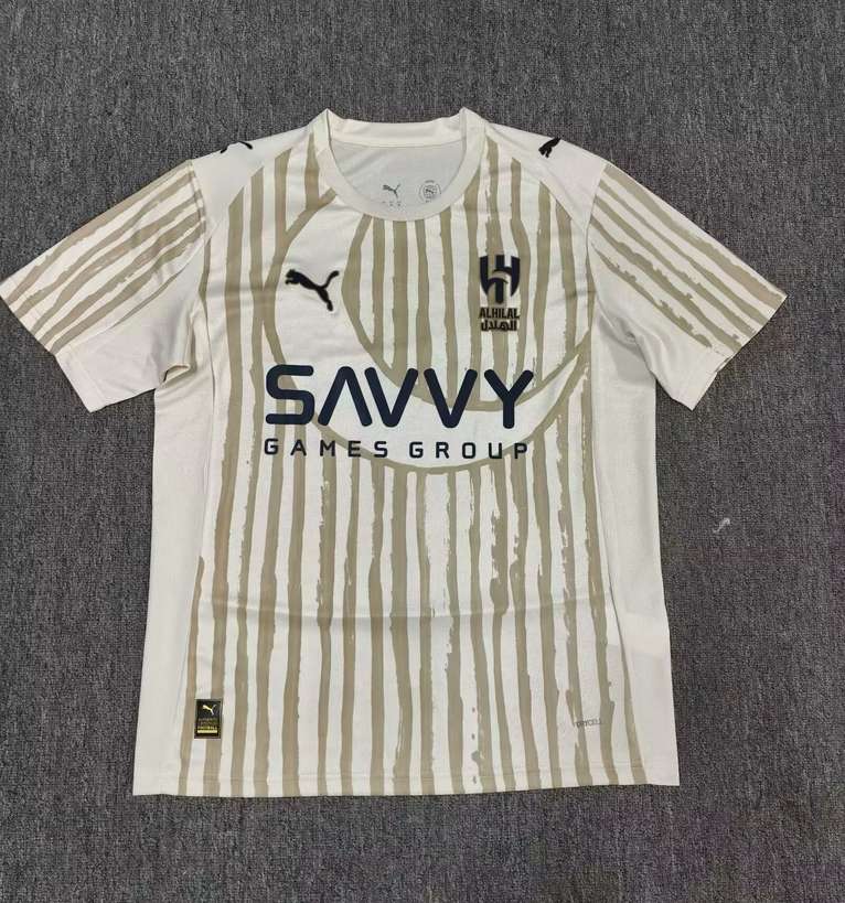 25 26 Al Hilal Beige 25 26 利雅得新月 米色