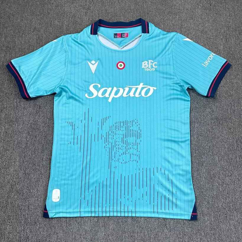 25 26 Bologna third away 25 26 博洛尼亚 二客