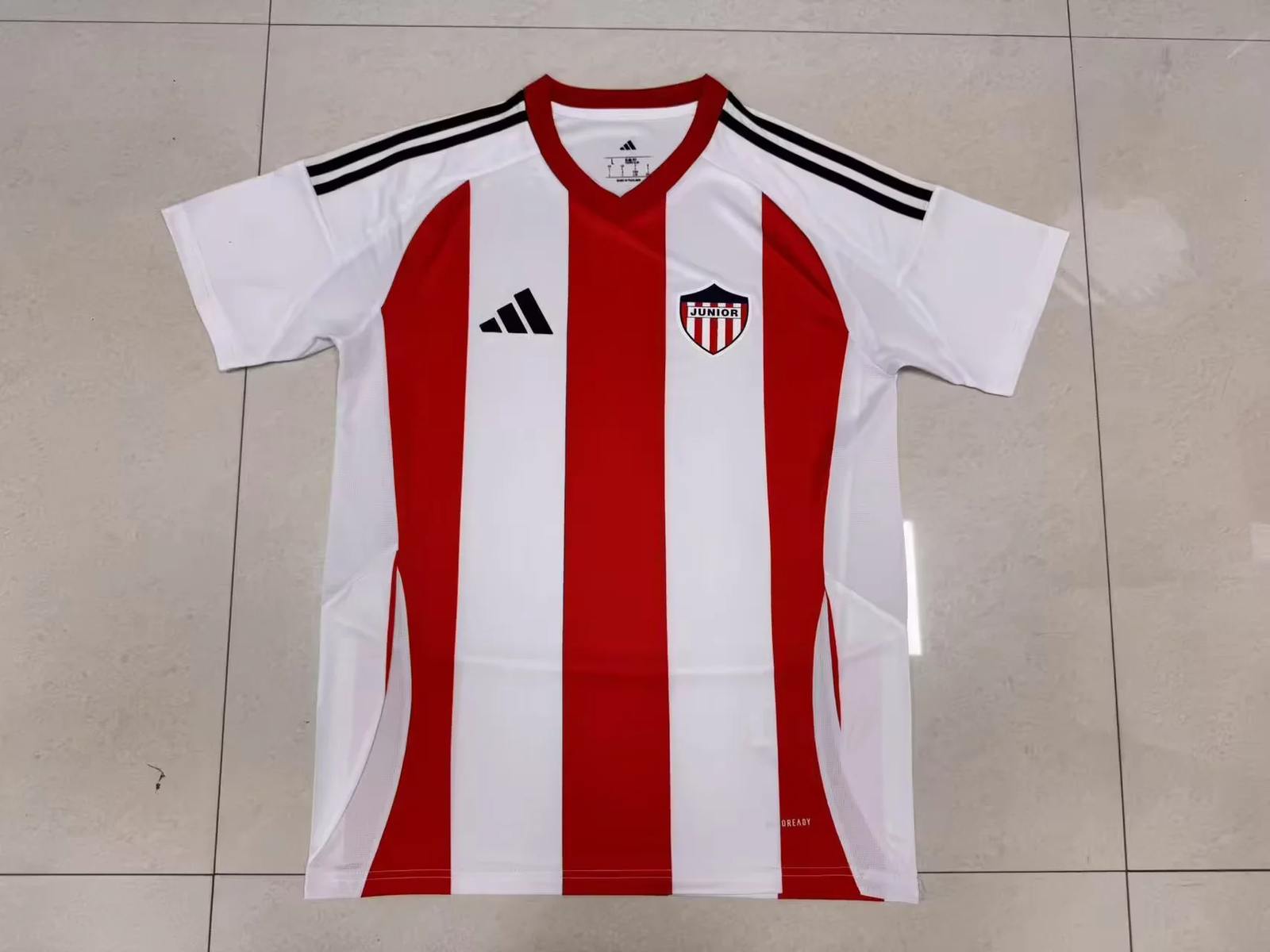 25 26 Club Junior FC home size S-2XL 25 26 巴兰基亚鲨鱼 主场
