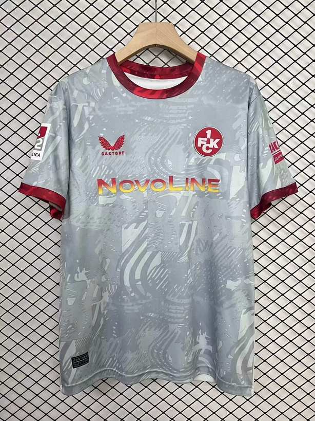 25 26 Kaiserslautern away 25 26 凯泽斯劳滕 客场