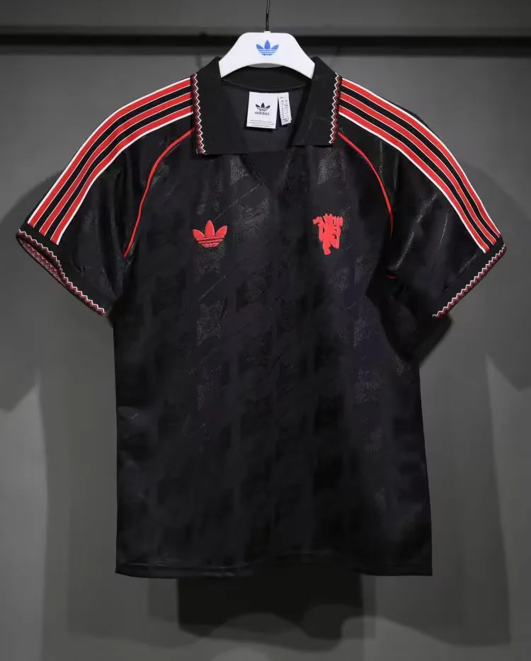 25 26 Man united special version black T shirts size S-2XL 25 26 曼联 特别版