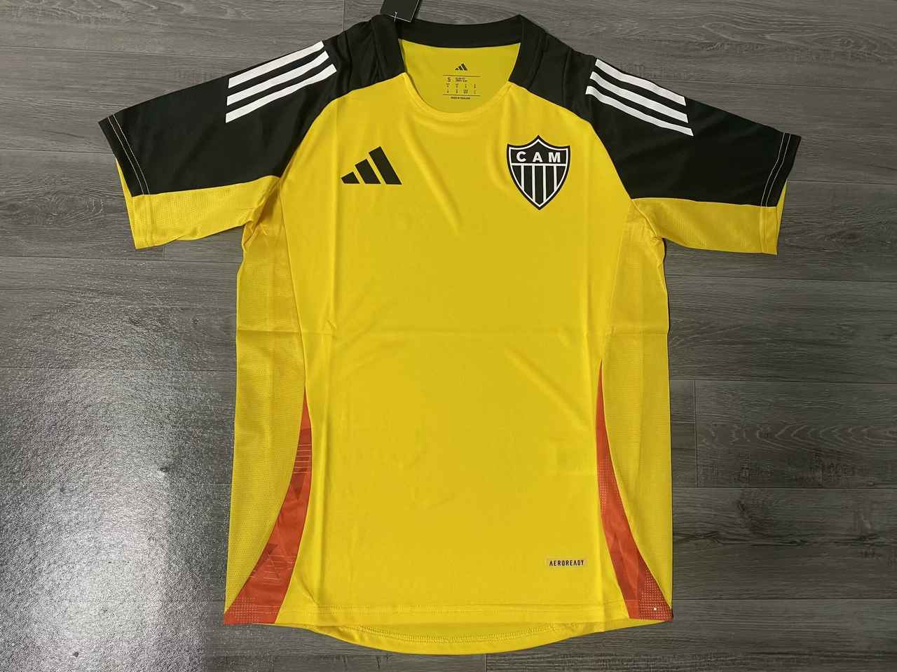 25 26 Mineiro yellow training 25 26 米内罗竞技 训练