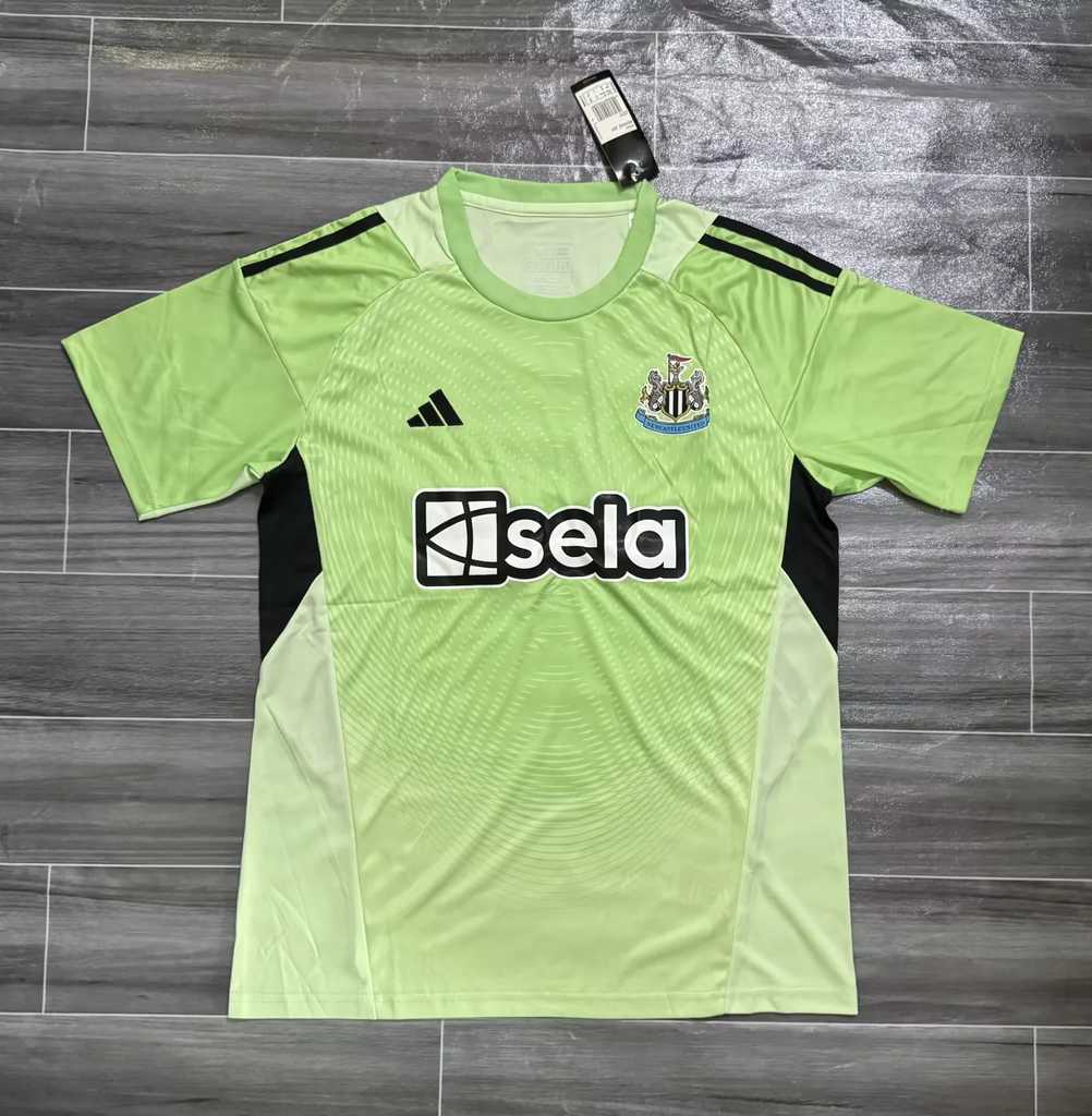 25 26 Newcastle goalkeeper green size S-2XL 25 26 纽卡斯尔 守门员