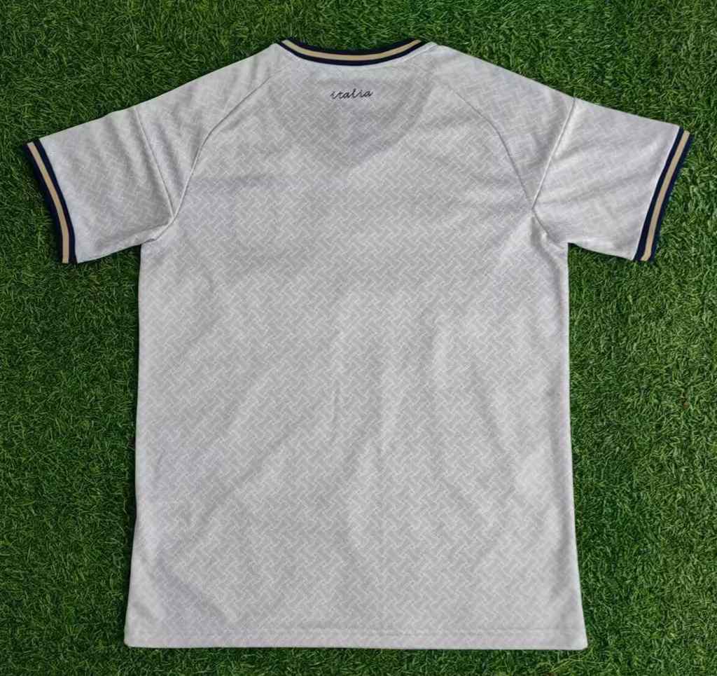 26 27 Italy away 26 27 意大利 客场