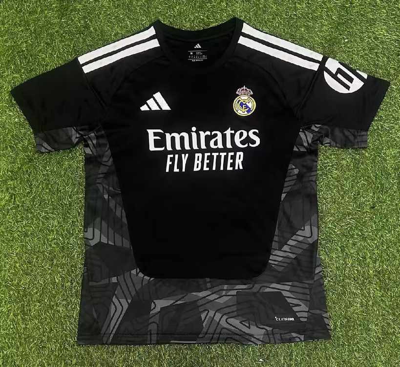 26 27 Real Madrid goalkeeper black 26 27 皇马 守门员 黑色