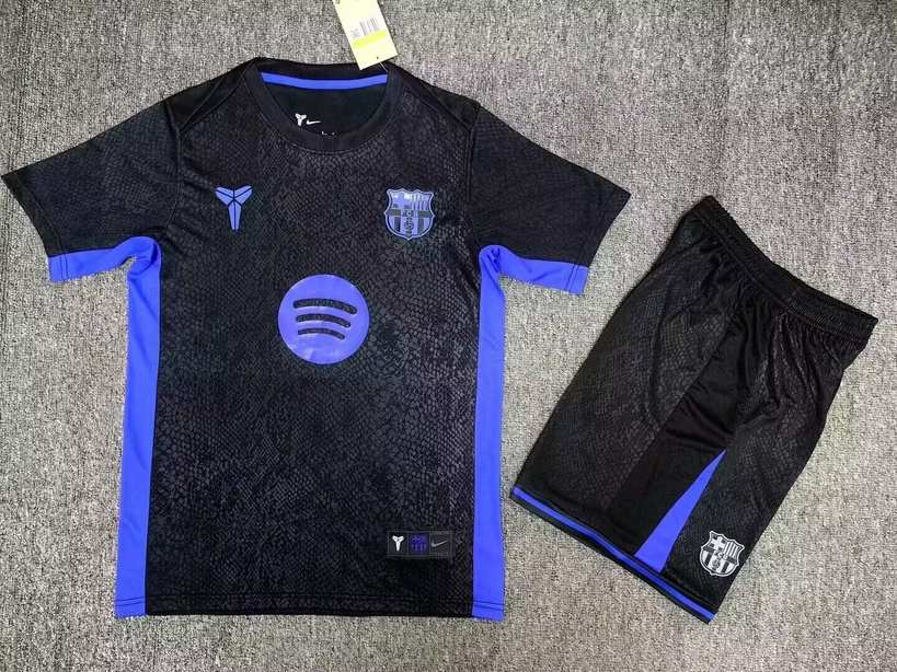 25 26 Barcelona co-branded black adult kits 25 26 巴萨 联名 黑色 成人套装