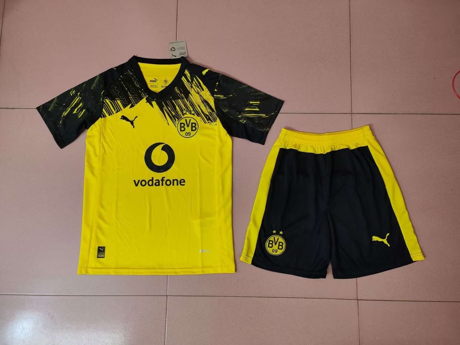 25 26 Dortmund Home Adult Kit 25 26 多特蒙德 主场 成人套装