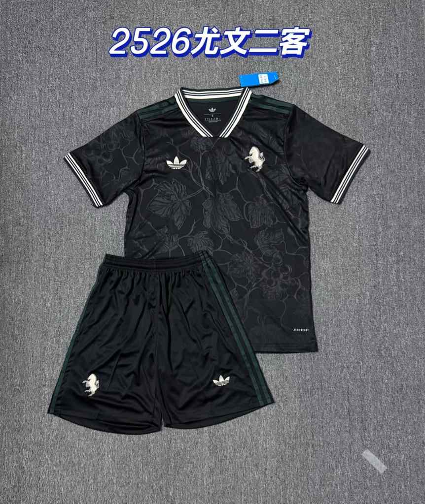 25 26 YW 2 客场 成人，孩子套装