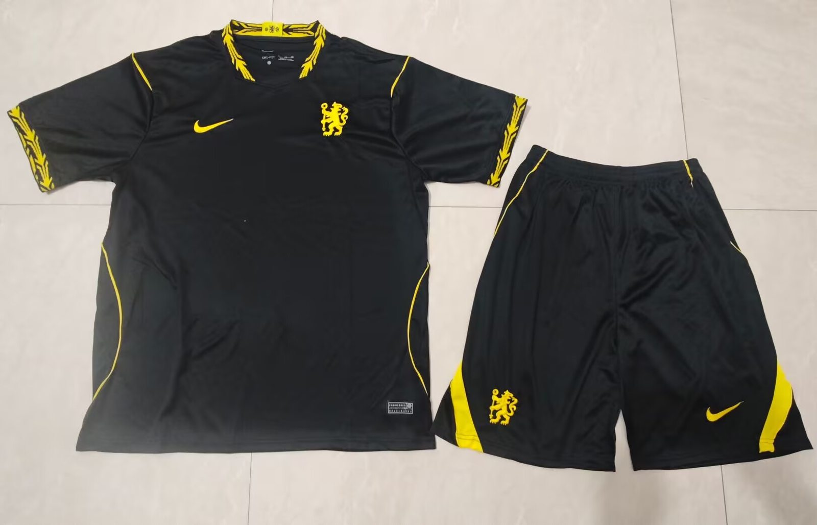 26 27 Chelsea away adult kit 26 27 切尔西 客场 成人套件