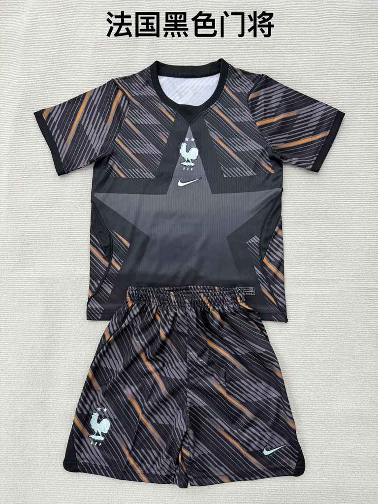 26 27 France Black Goalkeeper Kit – Adult & Youth Sizes (16–2XL) 26 27 法国 黑色 门将