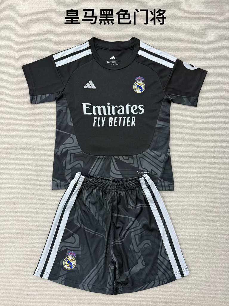 26 27 Real Madrid black goalkeeper adult kid kits 26 27 皇马 黑色 门将 成人套装、童装（16-2XL)