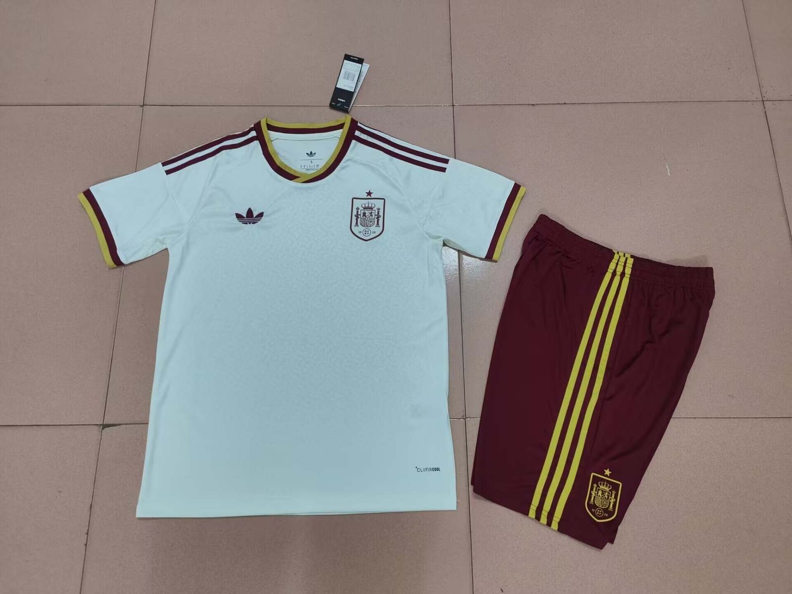 26 27 Spain away adult kit 26 27 西班牙 客场 成人套件