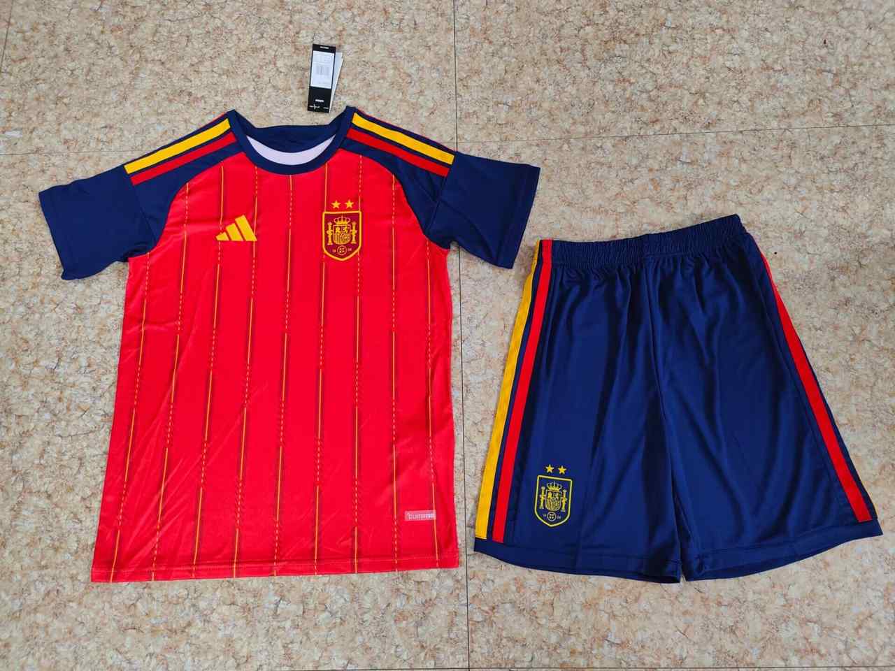 26 27 Spain home 2 star adult kit 26 27 西班牙 主场 双星 成人套件