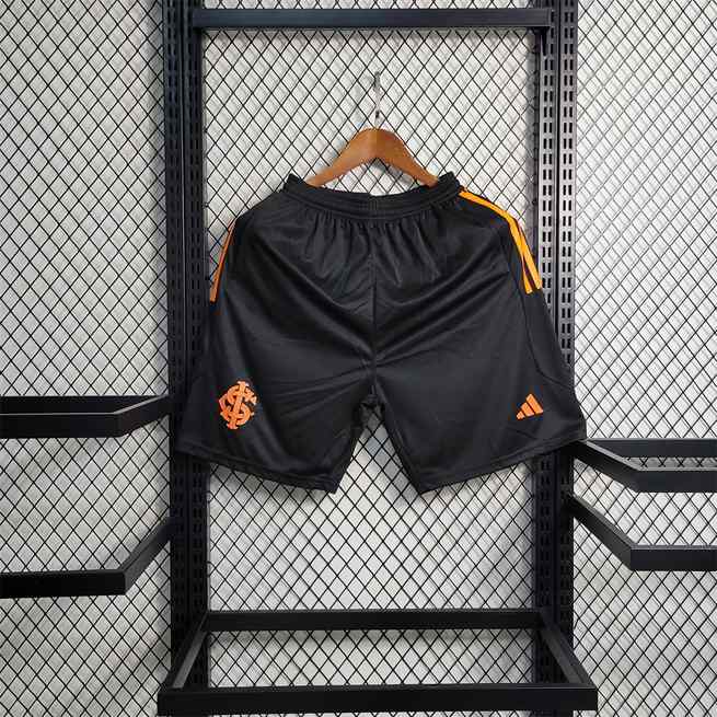 Short 23-24 Internacional noir avec orange logo
