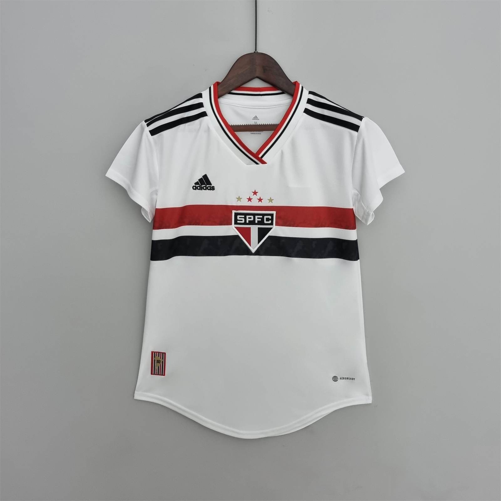 22-23 Sao Paulo domicile femme