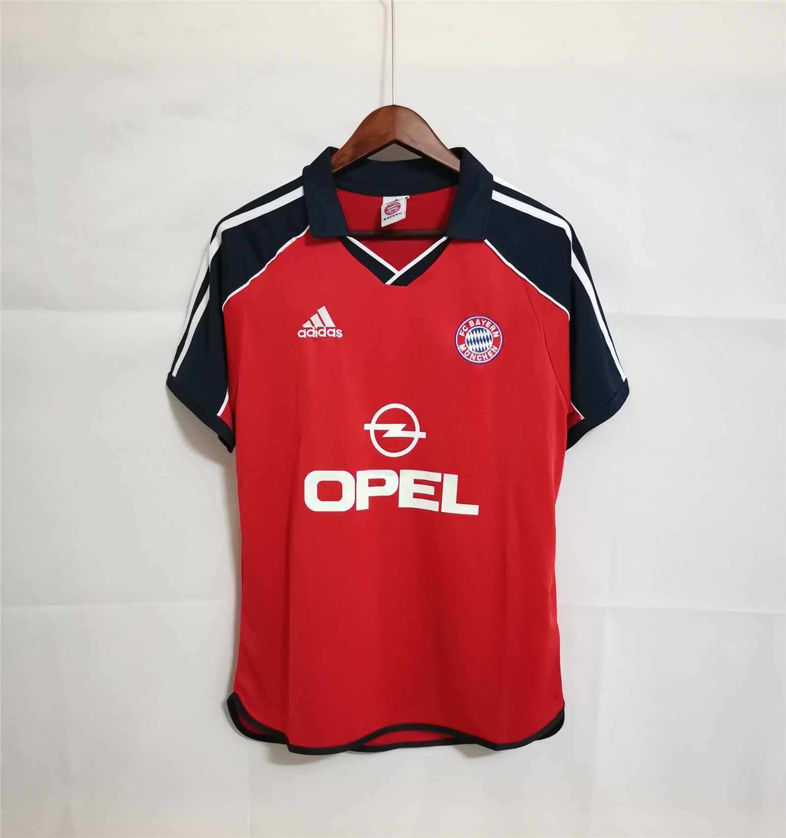 00-01 Bayern Munich Ligue des champions domicile rouge