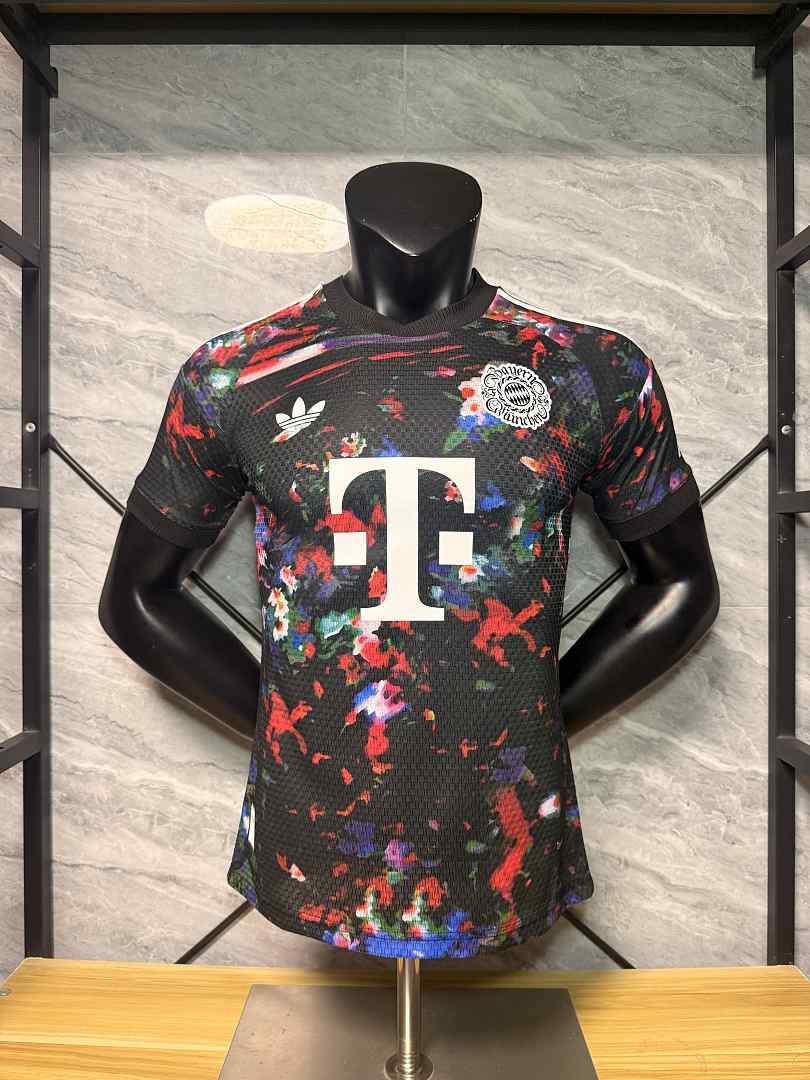 Maillot de football Bayern Munich Oktoberfest — 2026/27 · Version joueur · tailles S–2XL