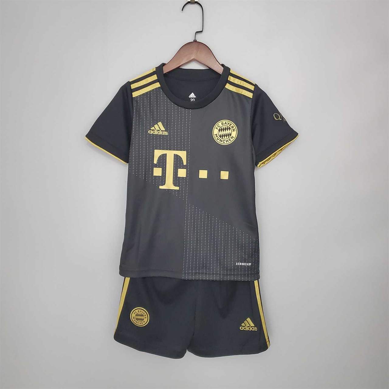 Ensemble de football enfant 21-22 Bayern noir — Extérieur
