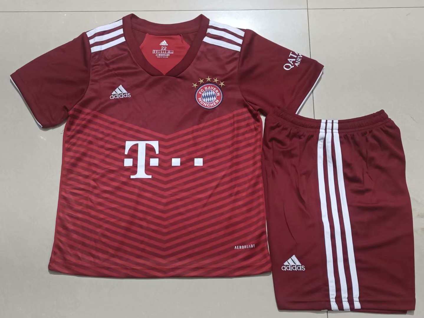 21-22 Bayern home kids kit