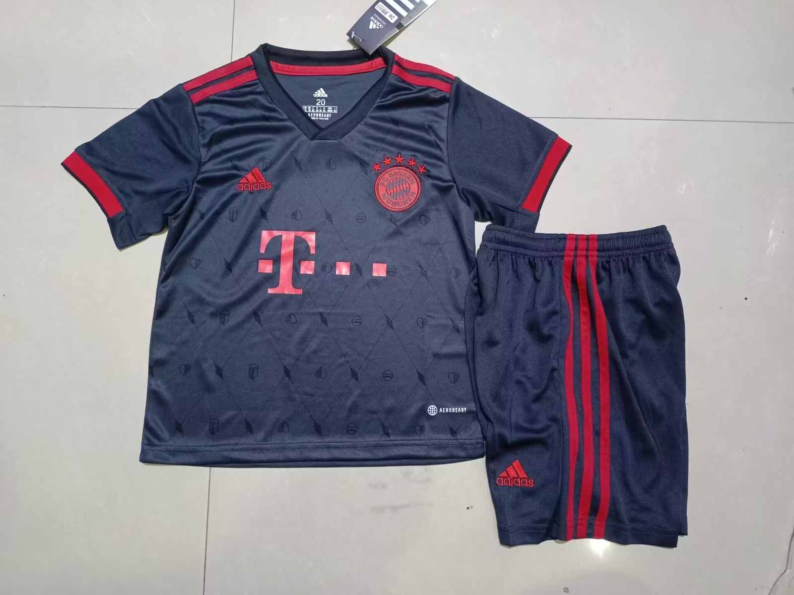 22-23 Bayern Munich third kids kit