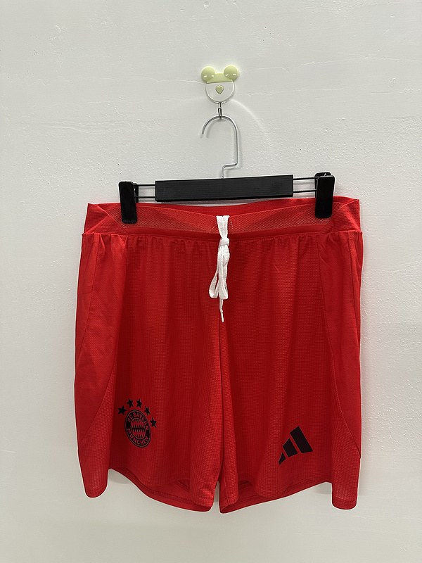 24-25 Bayern home player version shorts