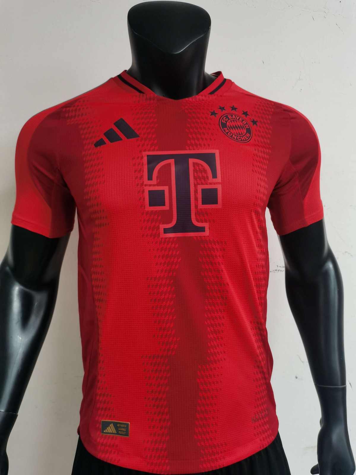 24-25 Bayern red player version jersey