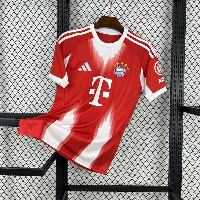 25-26 Bayern home jersey
