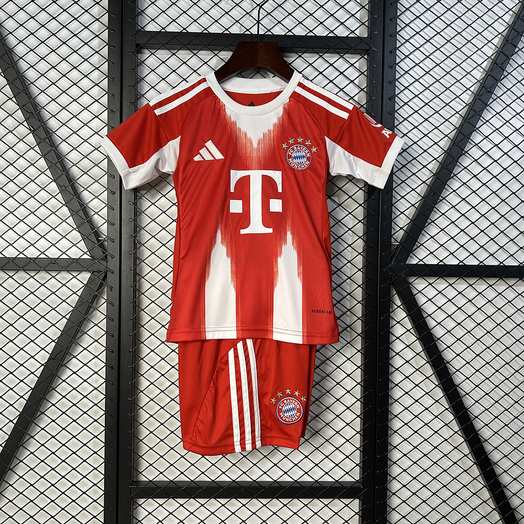 Ensemble de football enfant 25-26 Bayern — Domicile