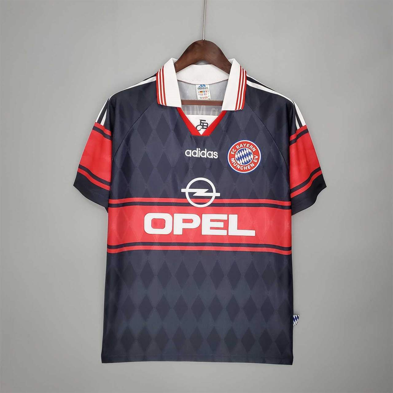 97-99 Bayern home