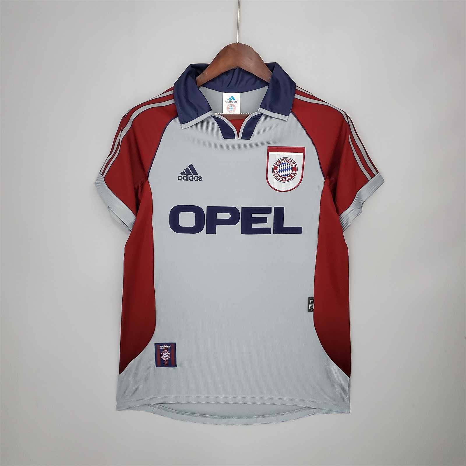 98-99 Bayern Munich away