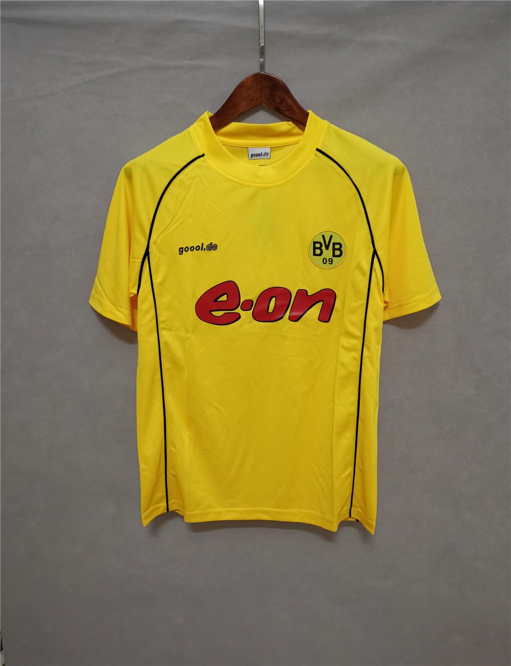 02 Dortmund home yellow