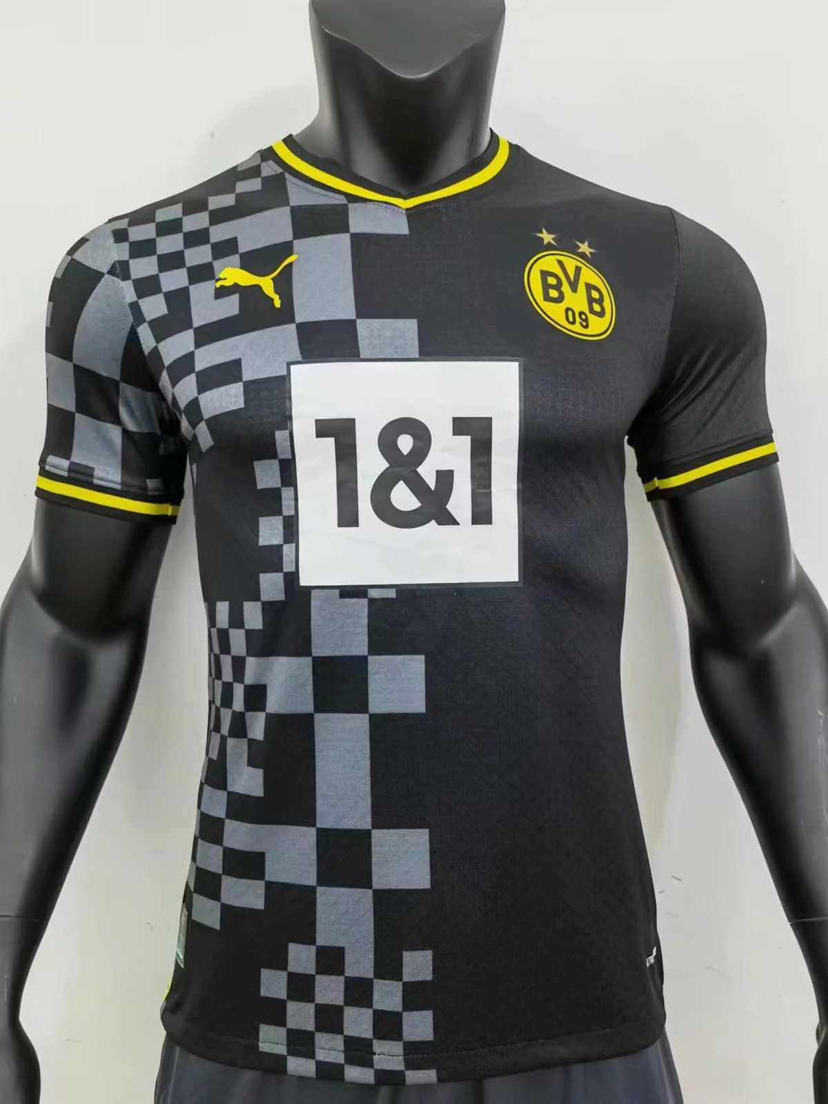 22-23 Dortmund away player version