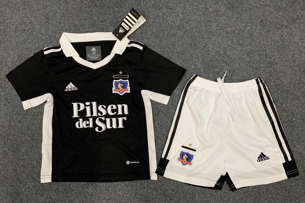 22-23 Colo-Colo away kids kit